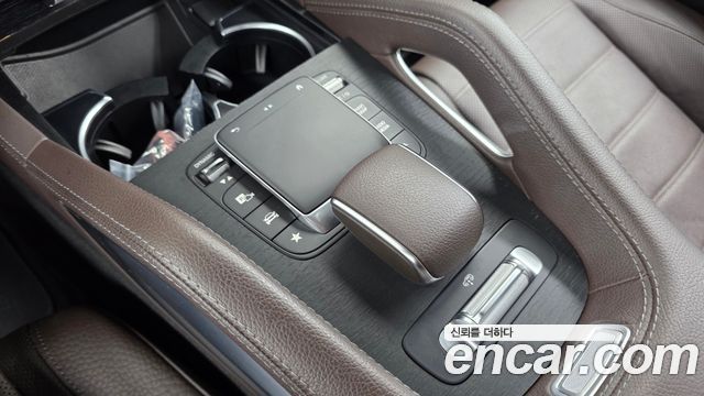 Mercedes-Benz GLS-Class 2022 — photo 22
