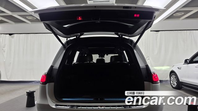 Mercedes-Benz GLS-Class 2022 — photo 26