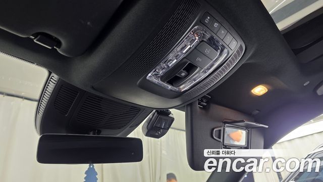 Mercedes-Benz GLS-Class 2022 — photo 28