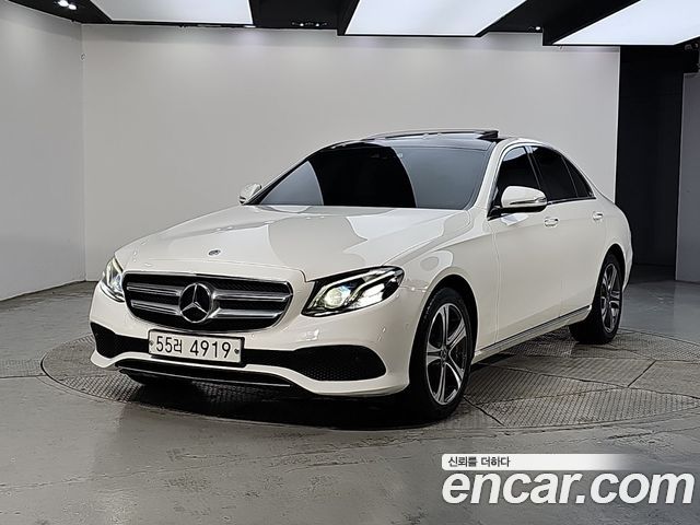 Mercedes-Benz E-Class 2019 — photo 1