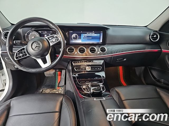 Mercedes-Benz E-Class 2019 — photo 5