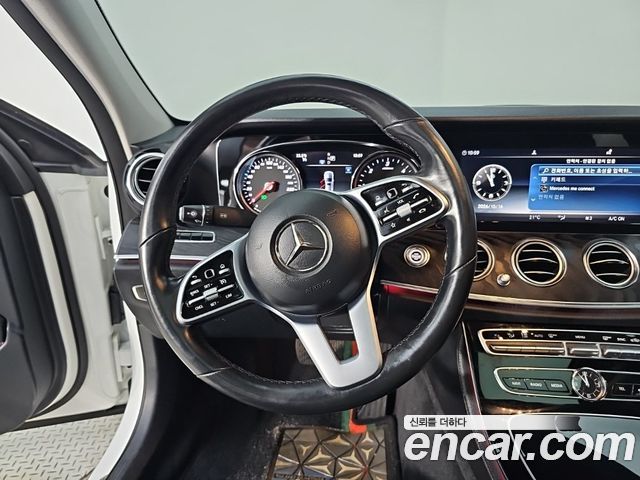 Mercedes-Benz E-Class 2019 — photo 9