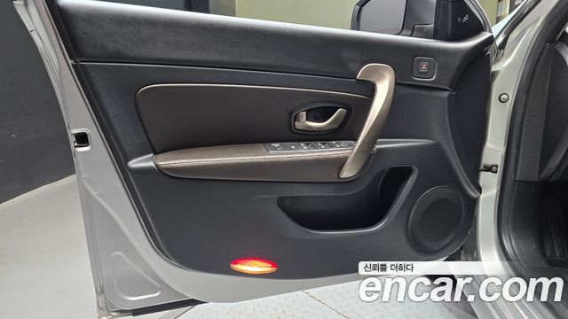 Renault Korea SM5  2014 — photo 14