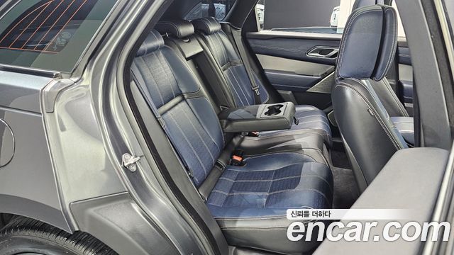 Land Rover Range Rover Velar 2018 — photo 11