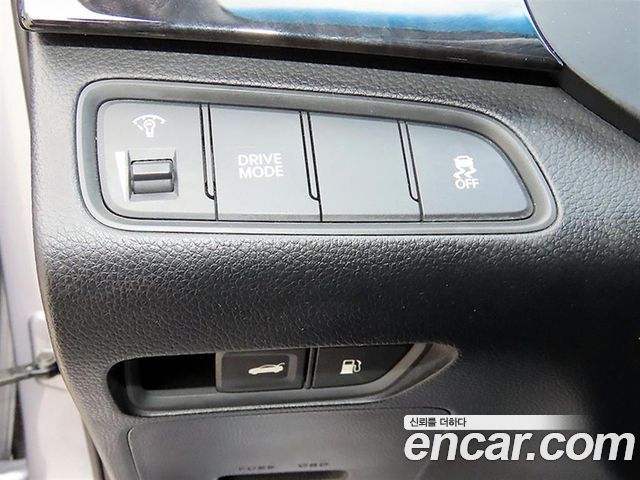 Hyundai Grandeur 2017 — photo 11