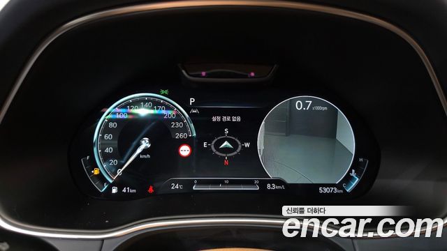 Genesis GV80 2023 — photo 11