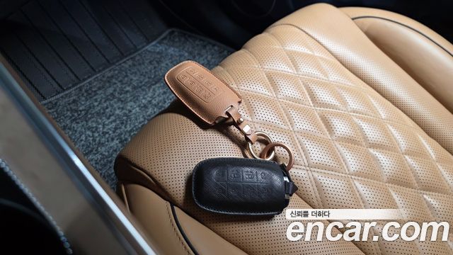 Genesis GV80 2023 — photo 21