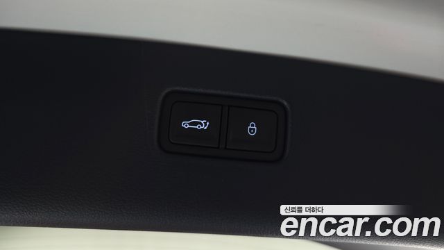 Genesis GV80 2023 — photo 24