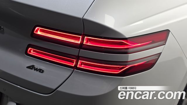 Genesis GV80 2023 — photo 9