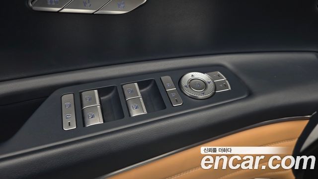 Genesis GV80 2023 — photo 28