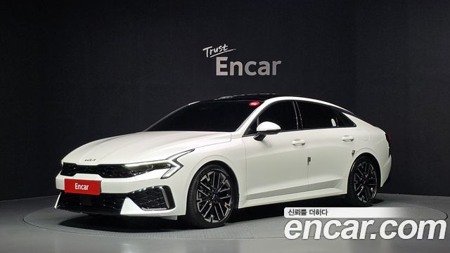 Kia K5 2025 — photo 1