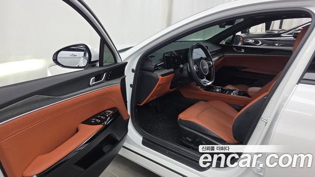 Kia K5 2025 — photo 13