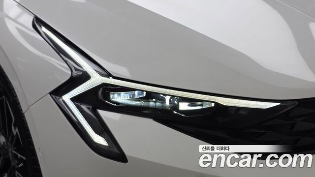 Kia K5 2025 — photo 8
