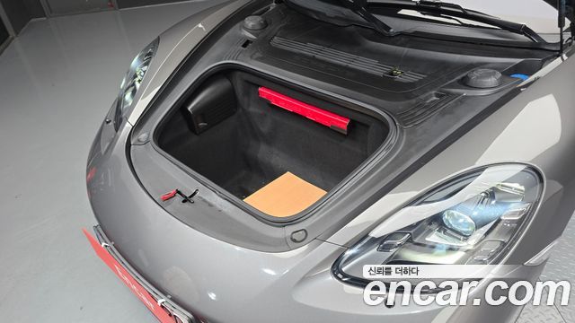 Porsche 718 2020 — photo 6
