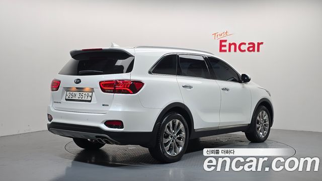 Kia Sorento 2019 — photo 2
