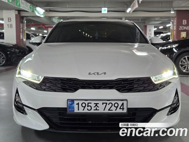 Kia K5 2022 — photo 1