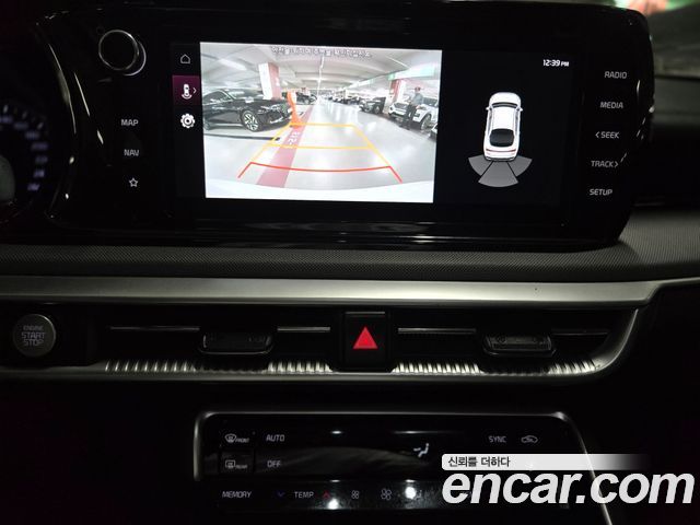 Kia K5 2022 — photo 11