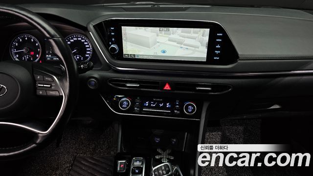 Hyundai Sonata 2022 — photo 20
