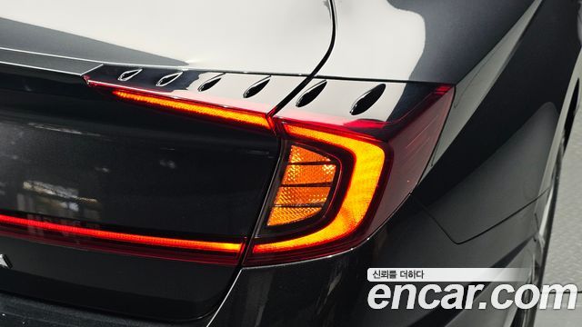 Hyundai Sonata 2022 — photo 9