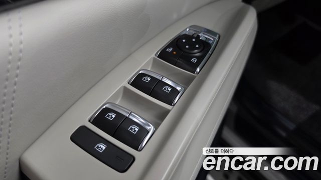 Kia Canival 2025 — photo 39