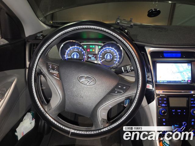 Hyundai Sonata 2011 — photo 8