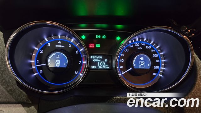 Hyundai Sonata 2011 — photo 9