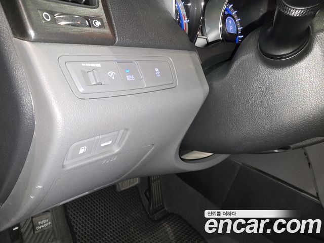 Hyundai Sonata 2011 — photo 13