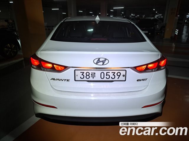 Hyundai AVANTE 2016 — photo 2