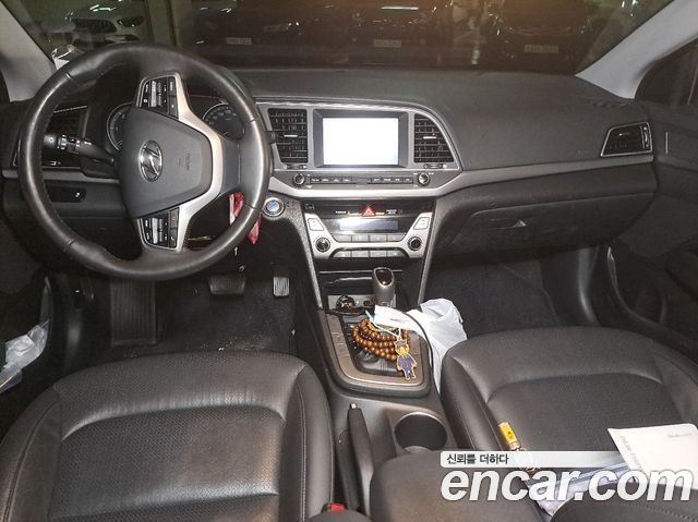 Hyundai AVANTE 2016 — photo 7