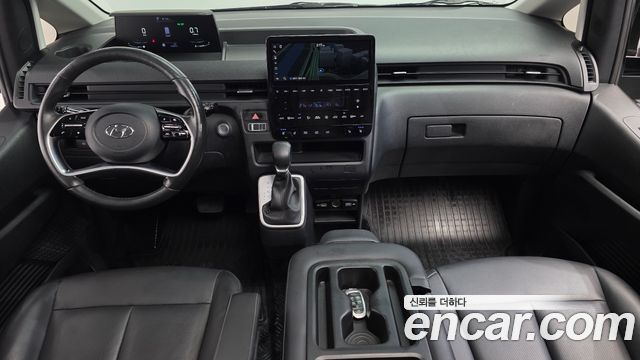 Hyundai Staria 2023 — photo 10