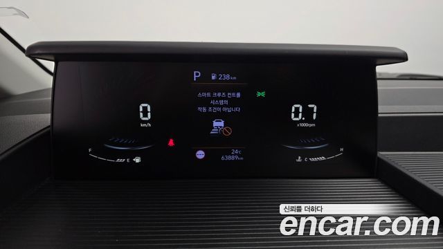 Hyundai Staria 2023 — photo 11