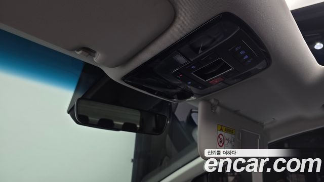 Hyundai Staria 2023 — photo 24
