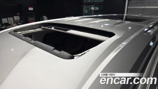 Hyundai Staria 2023 — photo 25