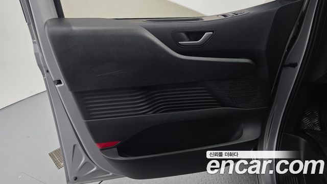 Hyundai Staria 2023 — photo 14
