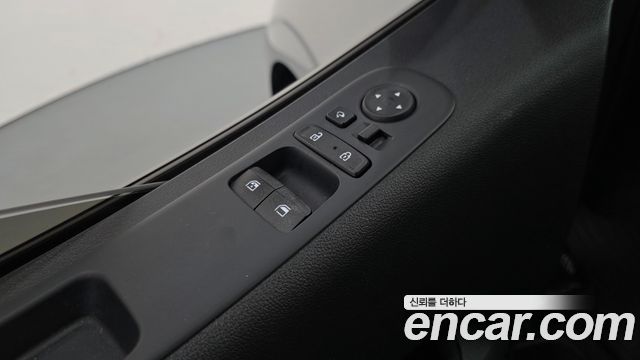 Hyundai Staria 2023 — photo 27