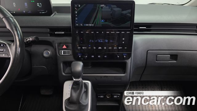 Hyundai Staria 2023 — photo 28