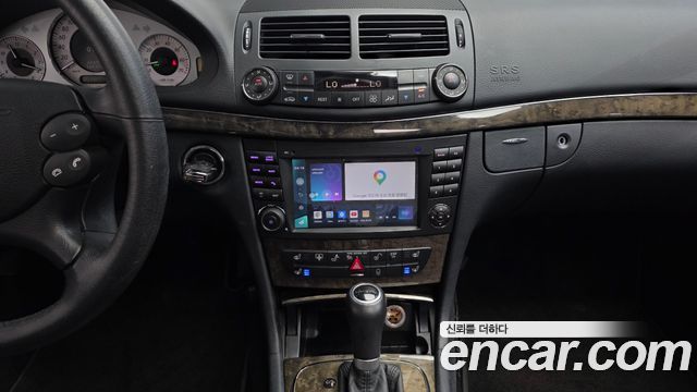 Mercedes-Benz E-Class 2007 — photo 15