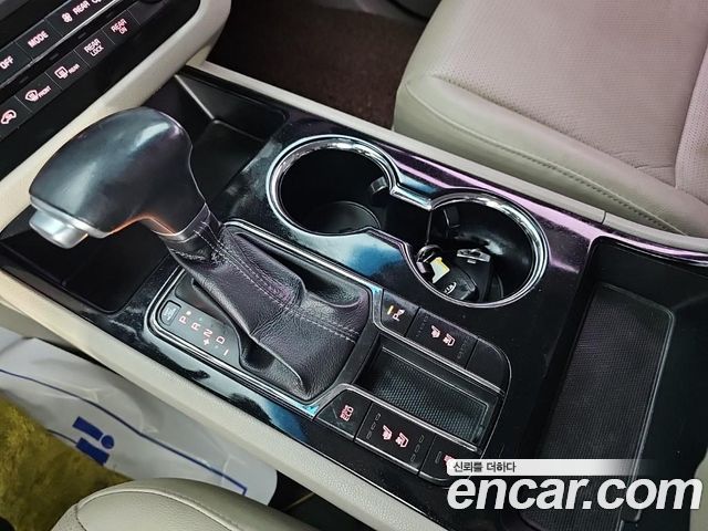 Kia Canival 2019 — photo 8