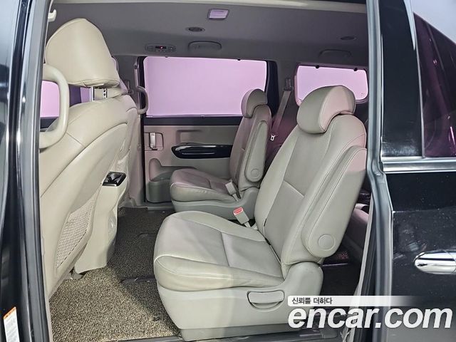 Kia Canival 2019 — photo 12