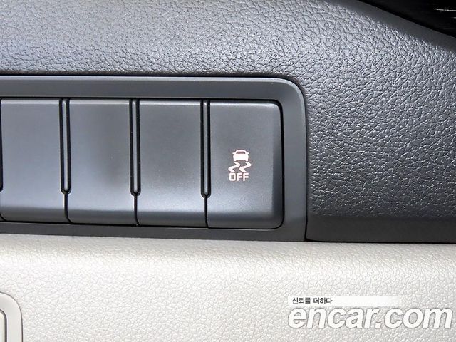 Kia Canival 2017 — photo 15
