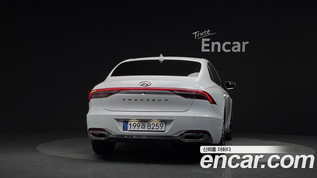 Hyundai Grandeur 2022 — photo 4