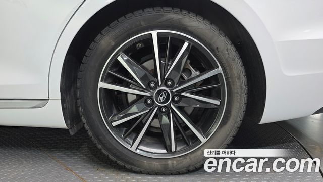 Hyundai Grandeur 2022 — photo 5
