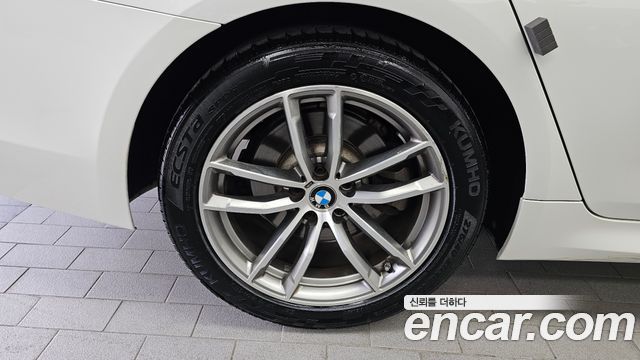 BMW 5-Series 2017 — photo 5