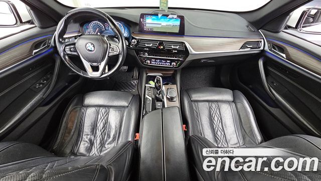 BMW 5-Series 2017 — photo 7