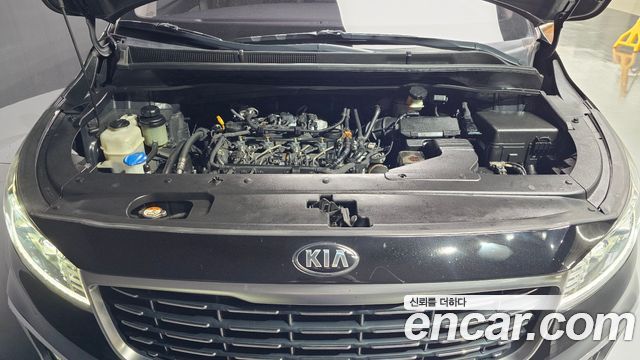 Kia Canival 2019 — photo 6