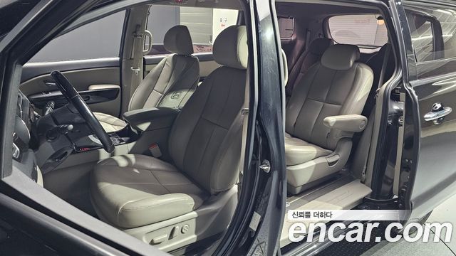 Kia Canival 2019 — photo 13
