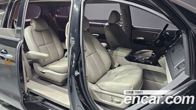 Kia Canival 2019 — photo 17
