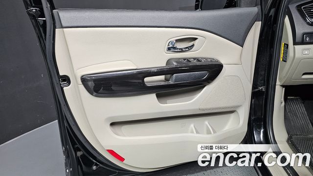 Kia Canival 2019 — photo 14