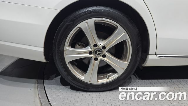 Mercedes-Benz E-Class 2018 — photo 5