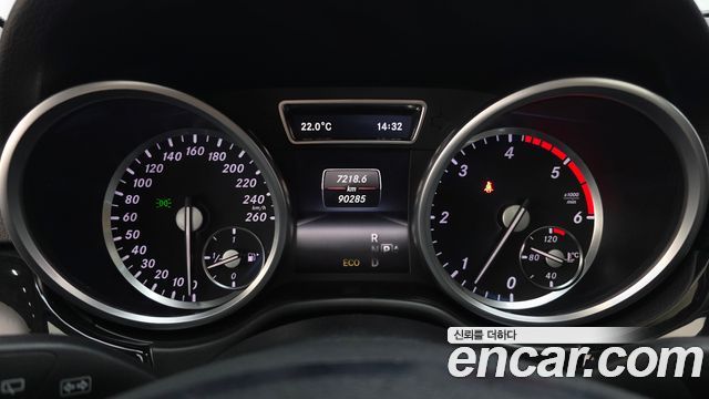 Mercedes-Benz M-class 2015 — photo 11